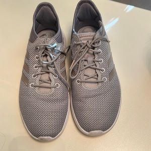 Adidas light weight sneakers. Very good condition